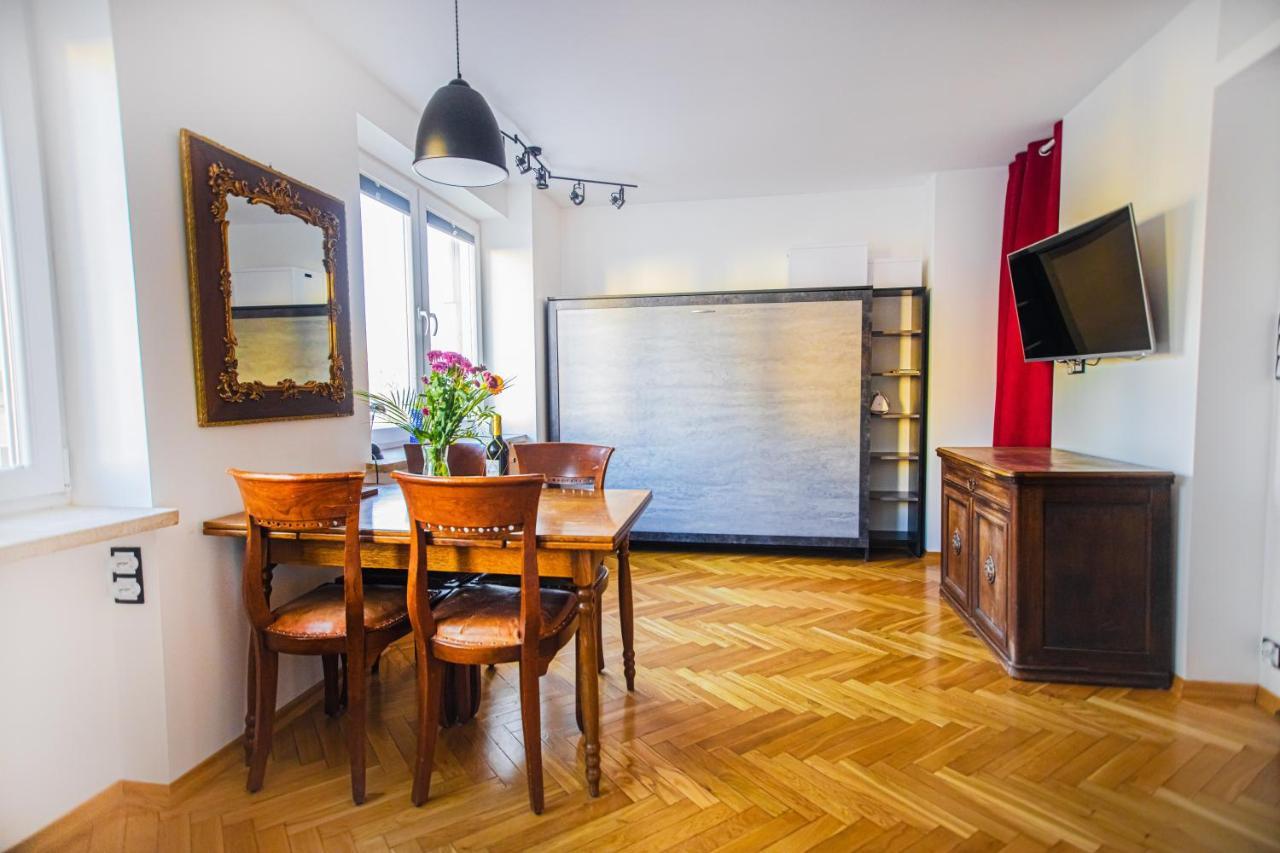 Charming Apt Next To Lazienki Park And City Center Varsó Kültér fotó