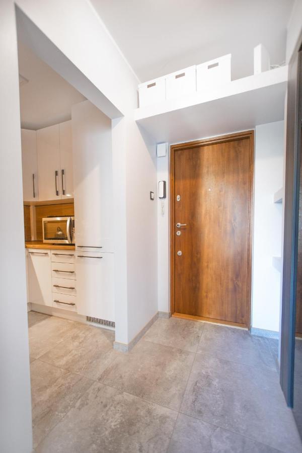 Charming Apt Next To Lazienki Park And City Center Varsó Kültér fotó
